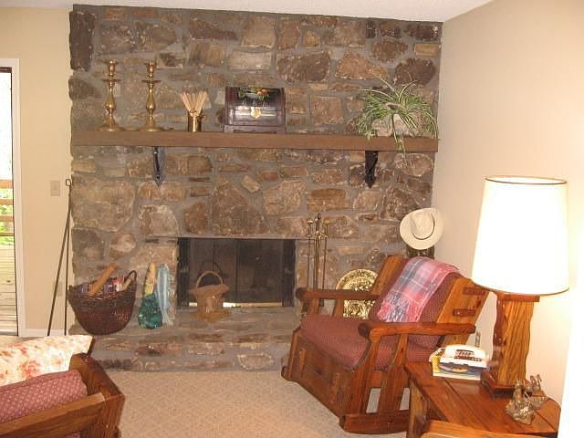2nd image of 125 Riverside Villa Dr