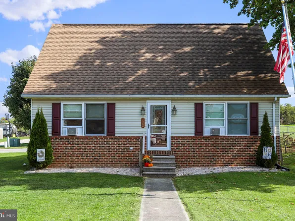 36 N Main St, Smithsburg, MD 21783