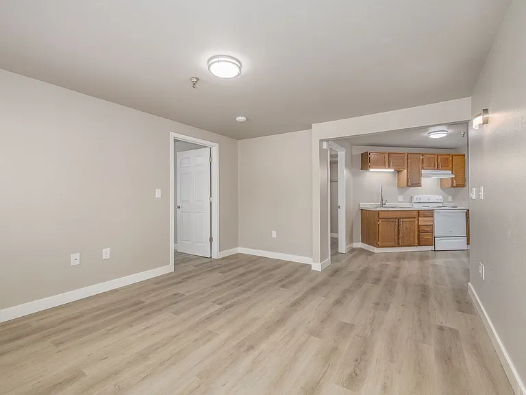 209 Forest St — Photo 8