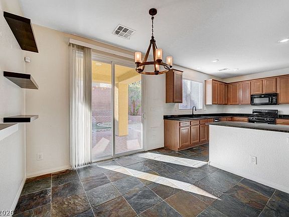 4th image of 6577 Bryce Woodlands St