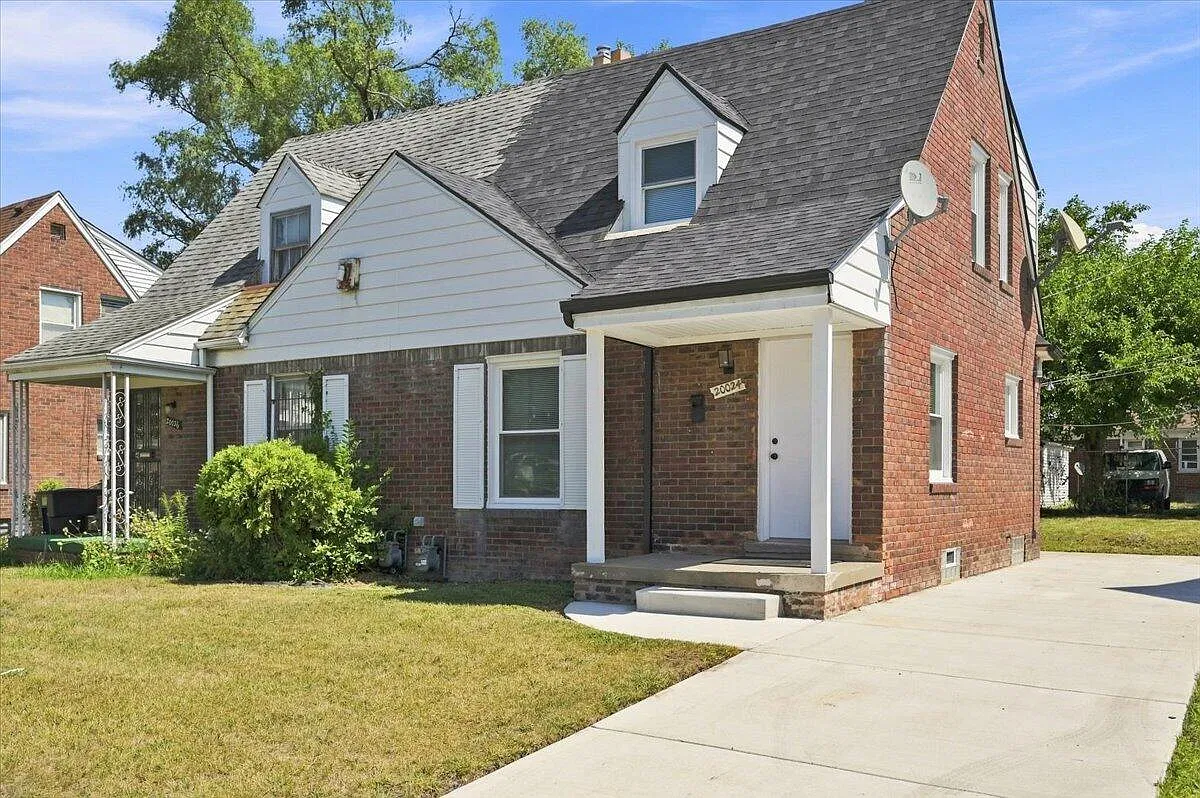 2 bed, 1.0 bath, 844 sqft, $1,350 — Photo 4