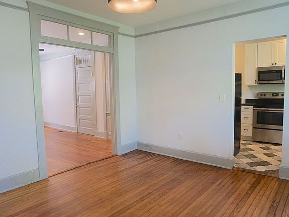 4th image of 2411 Habersham St #2