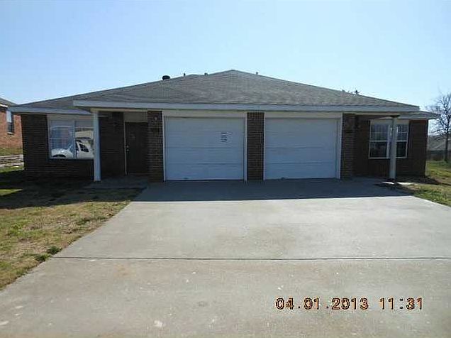 1st image of 908/910 Erika Ave