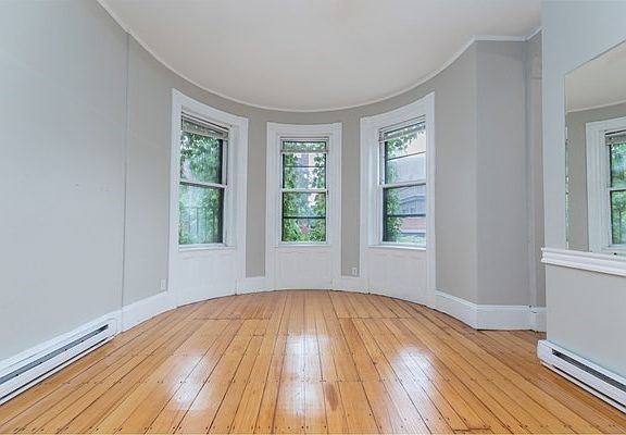 4th image of 16 Cumberland St APT 3