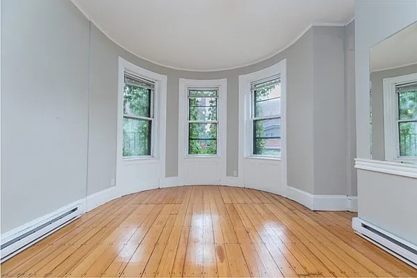 16 Cumberland St #3 — Photo 4
