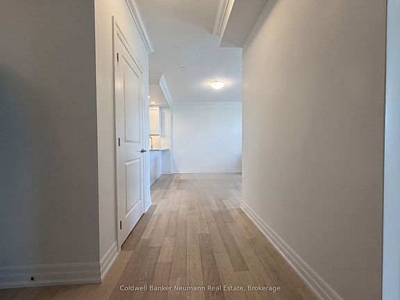 5th image of 1880 Gordon St #807