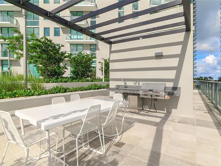 501 NE 31st St #Penthouse 4402 — Photo 36