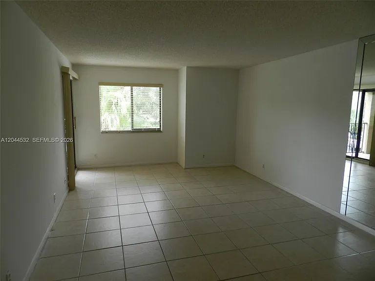 10001 W Atlantic Blvd #216 — Photo 4