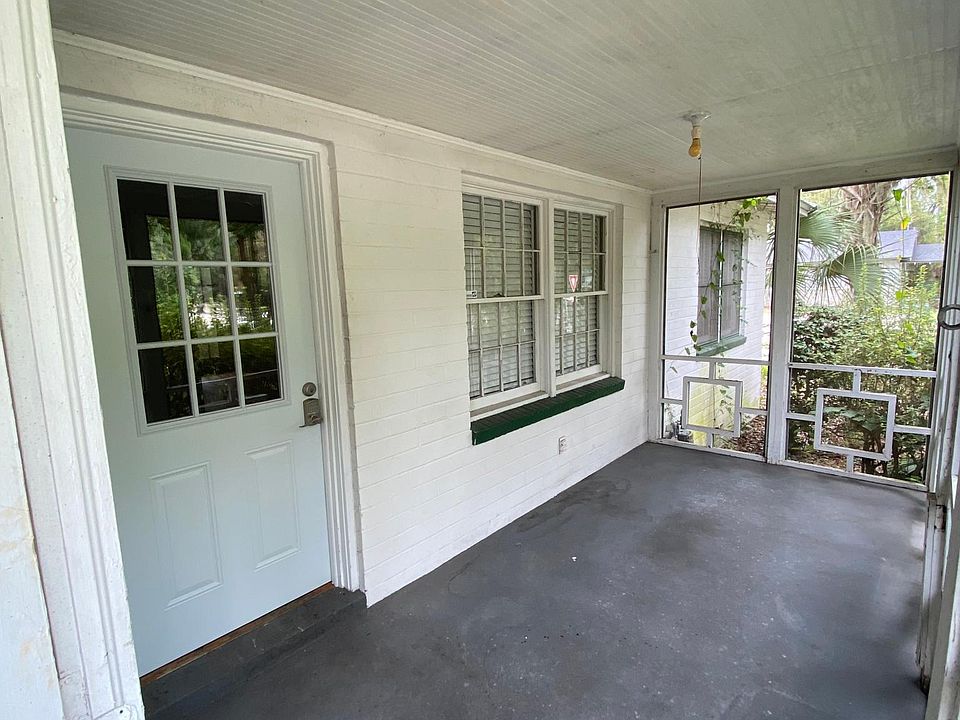 Front Screened in Porch