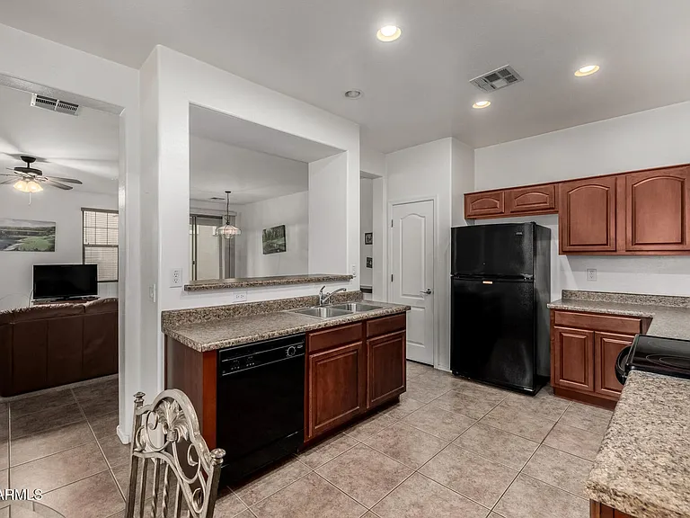 2854 S Peel Dr — Photo 6
