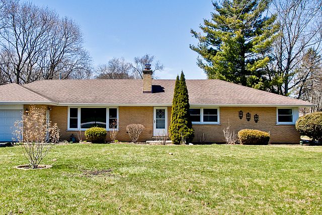 1st image of 9 Glenbrook Dr