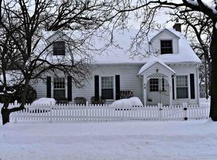 214 5th Ave SW, Independence, IA 50644