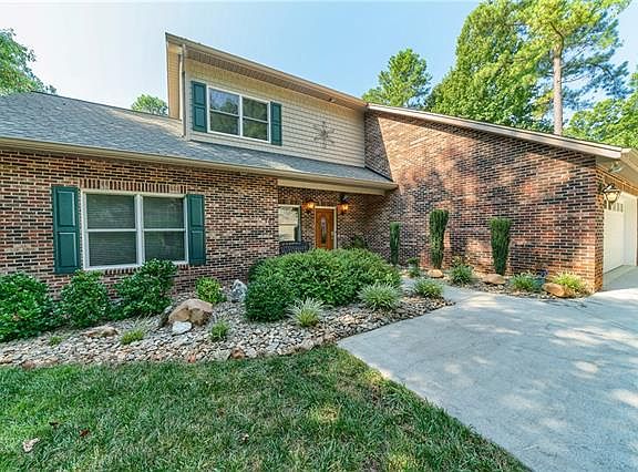 5th image of 4950 Harbor View Dr W #3