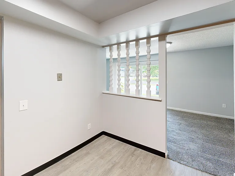 Fountainview East Apartments — Photo 7