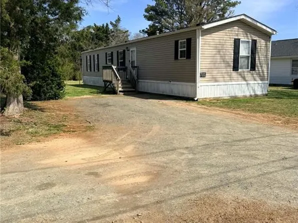 3515 Forrest Ave, Efland, NC 27243