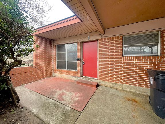 2nd image of 6600-6602 NW 31st St #3
