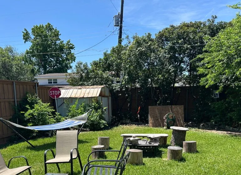 737 Snowden Dr — Photo 3