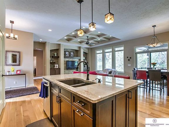 5th image of 10317 Joseph Cir