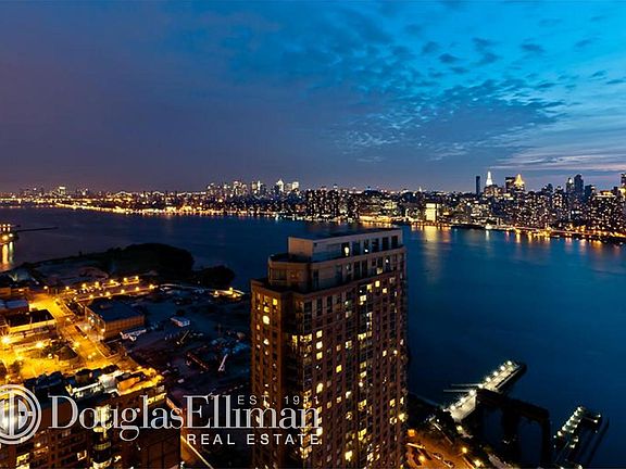 5th image of 4-74 48th Ave APT 26A