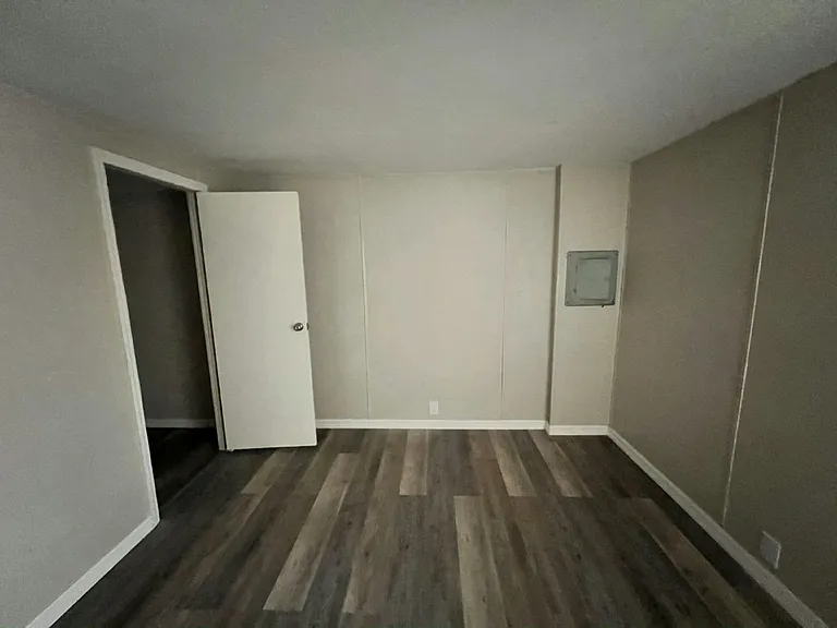 Auburndale Estates — Photo 16