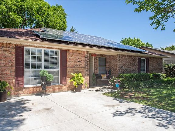 3rd image of 2805 Spiceberry Ln