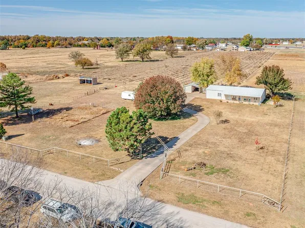 7051 N Sun Country Rd, Lexington, OK 73051