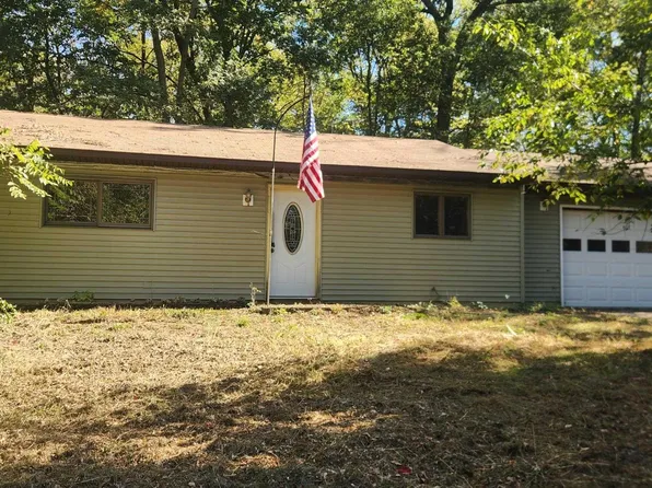 19233 310th St, Elkader, IA 52043