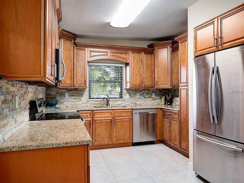 2nd image of 6134 Linneal Beach Dr