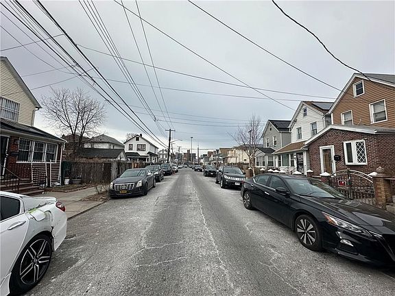 4th image of 10421 171st St