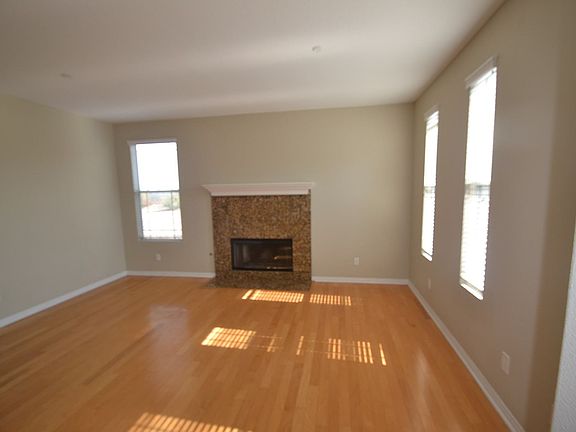 3rd image of 5966 N Acacia Ct