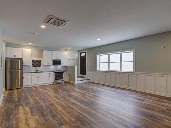 847 S Prince St #4