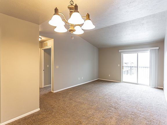 3rd image of 4708 E 6th St #4700-106