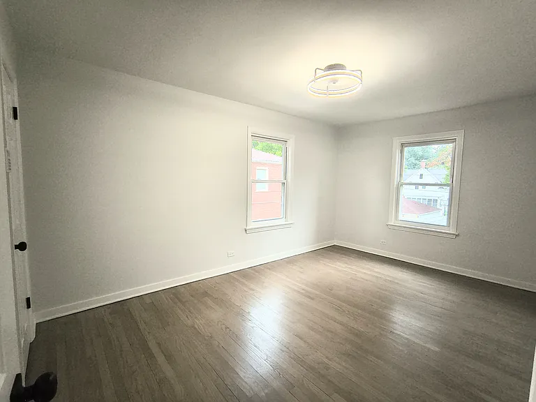 9637 S Wood St #1 — Photo 13