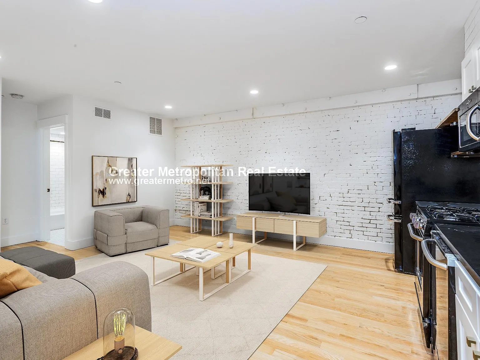 2 bed, 650 sqft, $3,450 — Photo 2