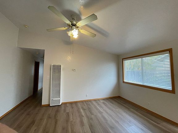 2nd image of 1399 Chickadee Ct