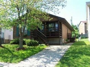 1040 Tatesbrook Dr, Lexington, KY 40517