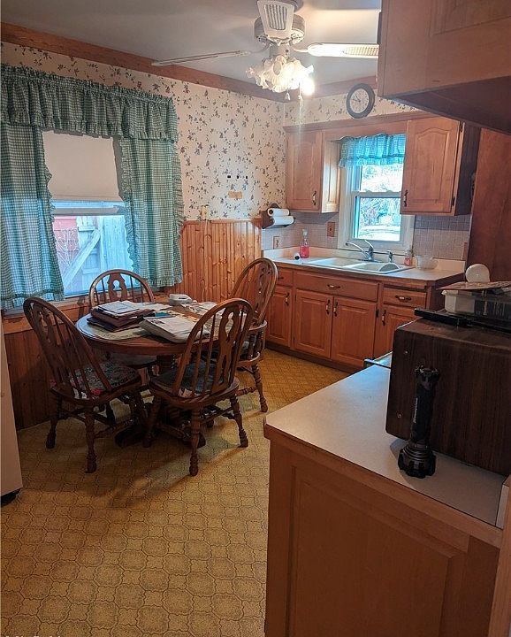 15202 Chatfield Ave, Cleveland, OH 44111 Zillow