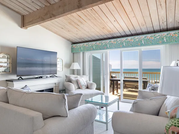 535 Salter Path Rd, Pine Knoll Shores, NC 28512