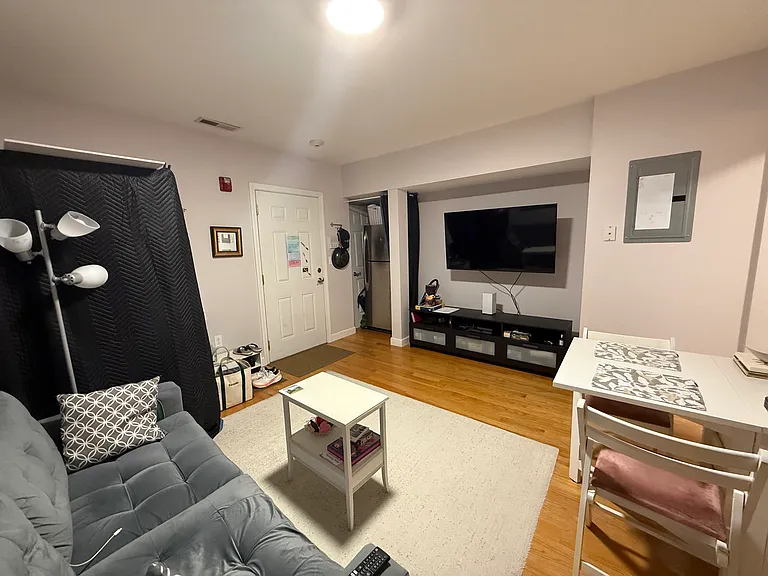 56 Beach St #2 — Photo 4