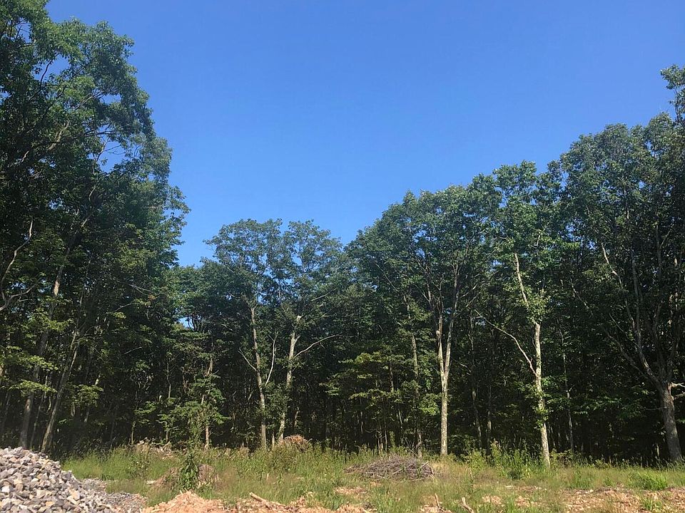 2nd image of Moosic Lake L 19k