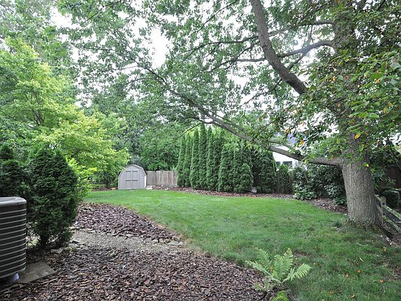2nd image of 274 Monterey Dr