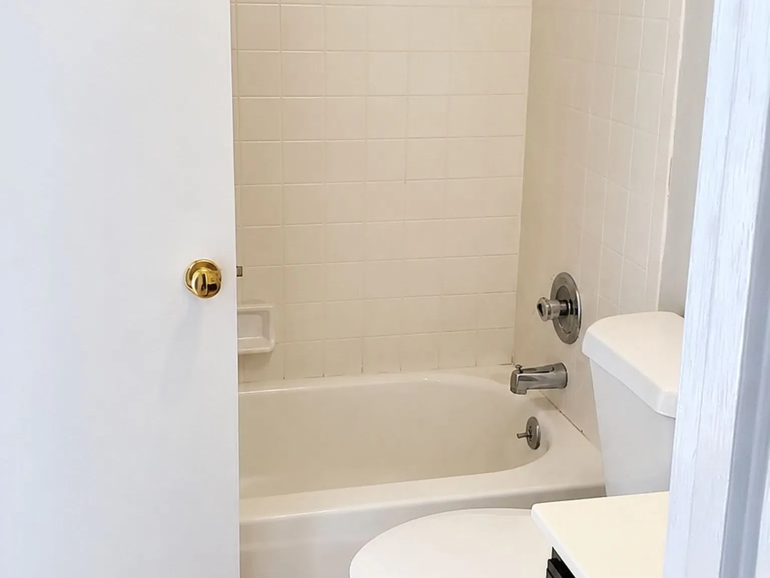 2557 Stockbridge Drive - 1 — Photo 4