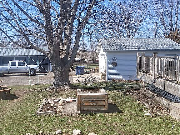 5th image of 17396 Scott Rd