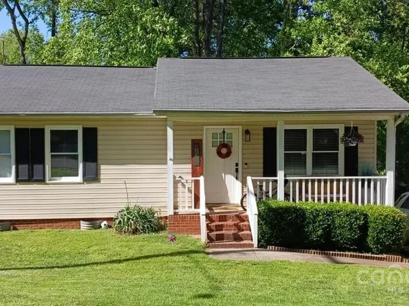 721 A St, Bessemer City, NC 28016