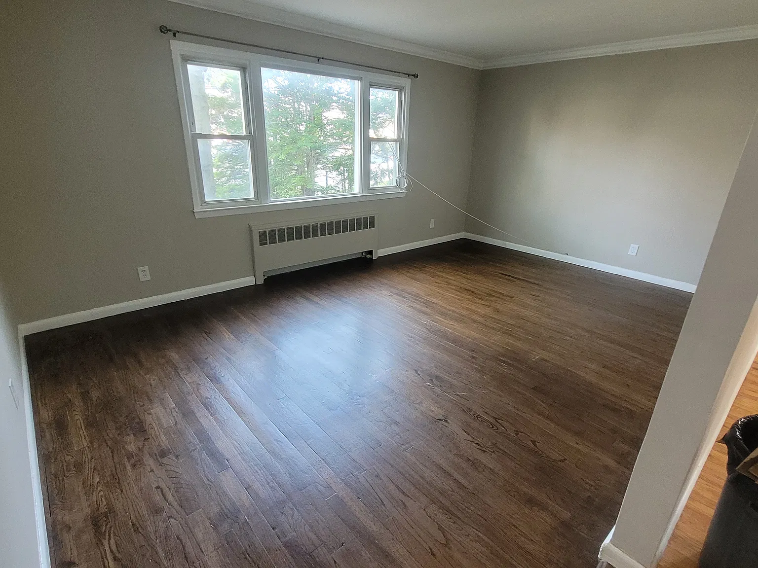 3 bed, 1200 sqft, $3,950 — Photo 3