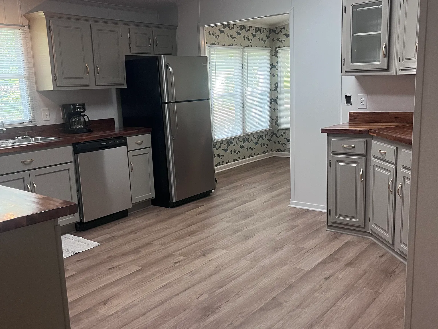 3 bed, 2006 sqft, $1,250 — Photo 4