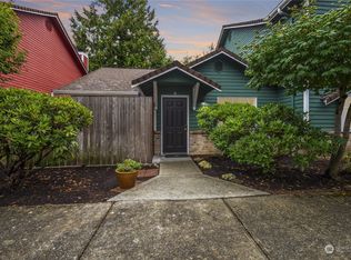 8104 238th St SW APT A, Edmonds, WA 98026