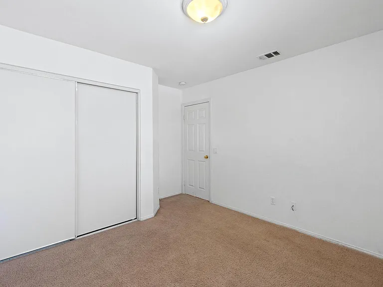 23764 Cloverleaf Way — Photo 19