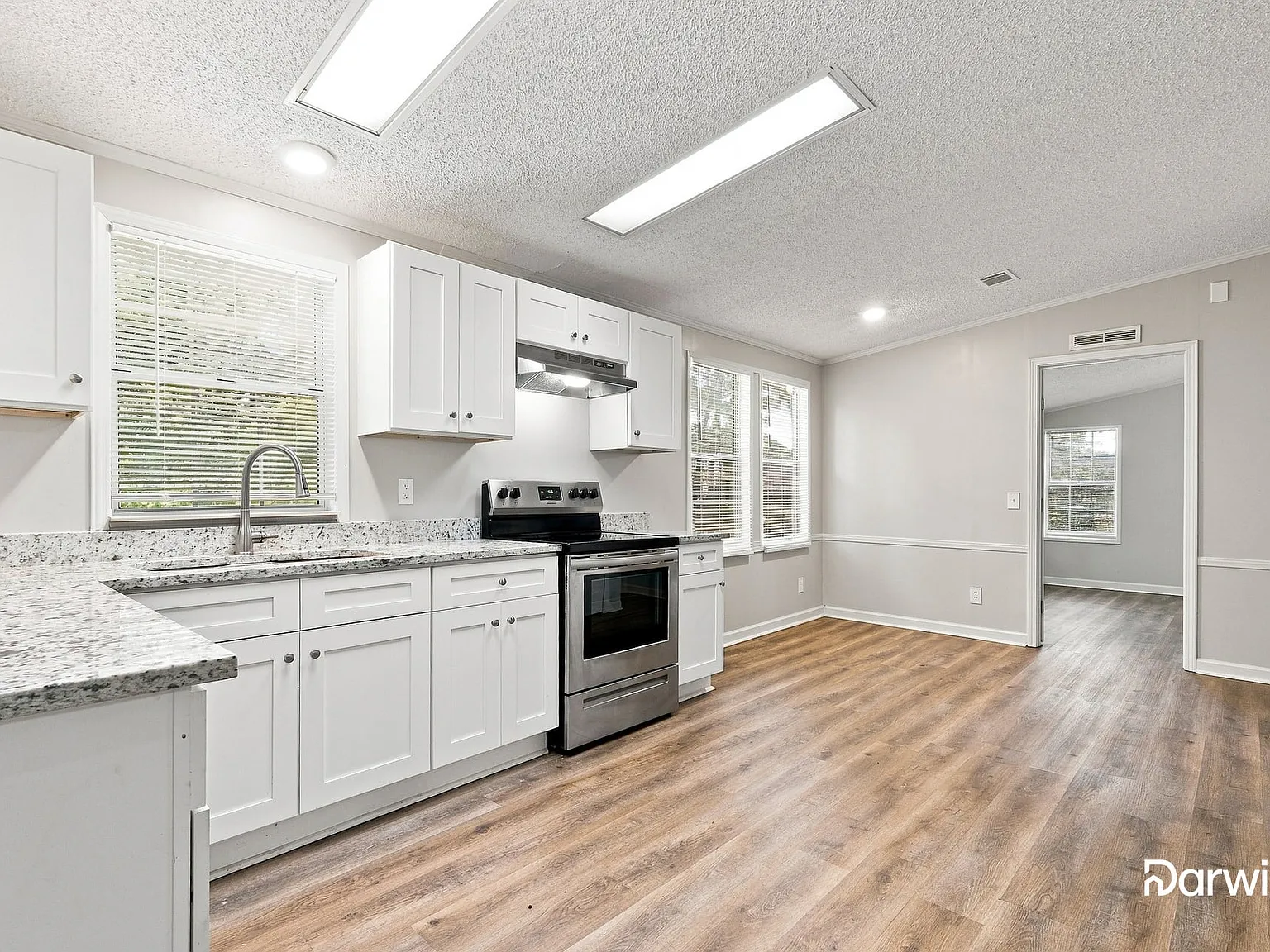 3 bed, 2.0 bath, 1668 sqft, $1,585 — Photo 3