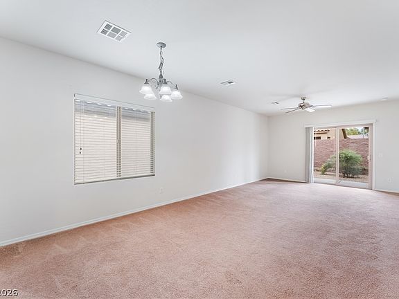 5th image of 6072 Corbin Ave